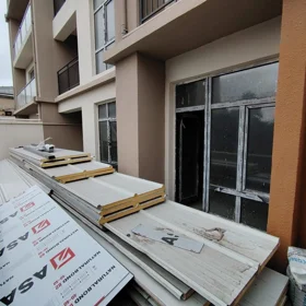 In Baku 117.0 m² apartment is for sale - Image 2
