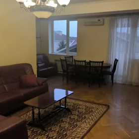 In Baku 75.0 m² apartment is for rent - Image 5