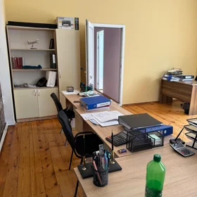 In Baku 65.0 m² office is for rent - Image 2