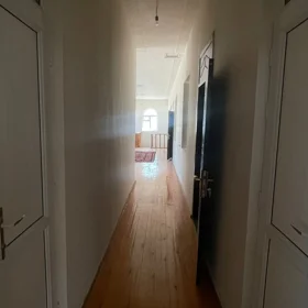 In Baku 290.0 m² house with 6.0 rooms is for rent - Изображение 2