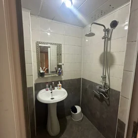 In Baku nan m² apartment is for sale - Image 5
