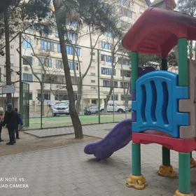 In Baku 120.0 m² apartment is for sale - Image 4