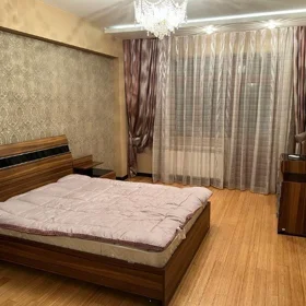 In Baku 125.0 m² apartment is for rent - Image 3