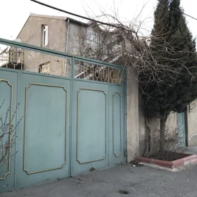 In Baku 350.0 m² house with 8.0 rooms is for sale - Image 4