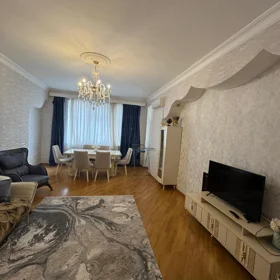 In Baku 129.0 m² apartment is for sale - Image 2