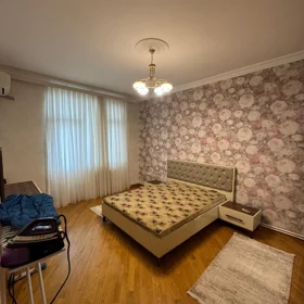 In Baku 129.0 m² apartment is for sale - Image 4
