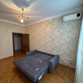 In Baku 129.0 m² apartment is for sale - Image 5
