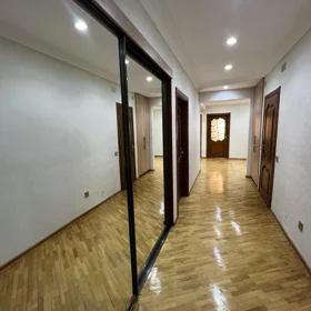 In Baku 120.0 m² apartment is for rent - Изображение 3