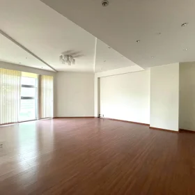 Baku-da 1600.0 m2 ofis kirayə verilir - Şəkil 2