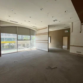 Baku-da 1600.0 m2 ofis kirayə verilir - Şəkil 4