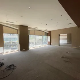 Baku-da 1600.0 m2 ofis kirayə verilir - Şəkil 5