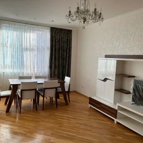 Baku-da 90.0 m2 mənzil kirayə verilir - Şəkil 2
