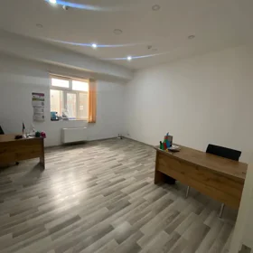 Baku-da 141.0 m2 ofis kirayə verilir - Şəkil 4