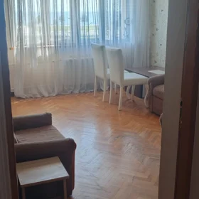 In Baku 70.0 m² apartment is for rent - Image 3