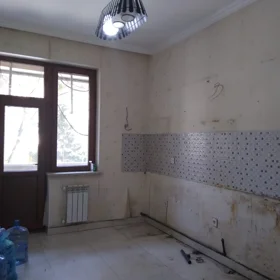 In Baku 110.0 m² apartment is for sale - Image 3
