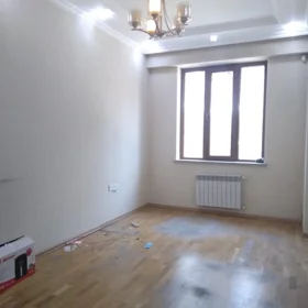 In Baku 110.0 m² apartment is for sale - Image 4