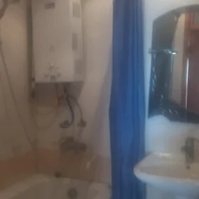 In Baku 40.0 m² apartment is for rent - Image 3