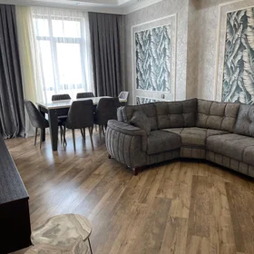 In Baku 97.0 m² apartment is for rent - Image 4