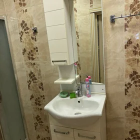 In Baku 140.0 m² apartment is for rent - Image 3