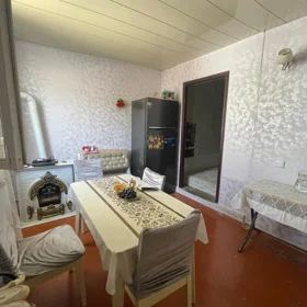 In Baku 73.0 m² house with 3.0 rooms is for sale - Image 3