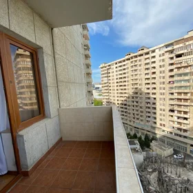 In Baku 90.0 m² apartment is for sale - Image 3