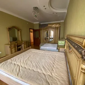 In Baku 90.0 m² apartment is for sale - Image 5