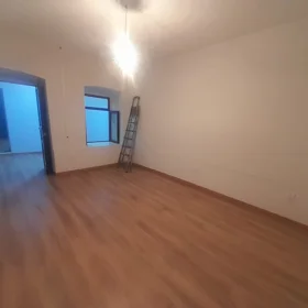 In nan 50.0 m² commercial is for rent - Image 2