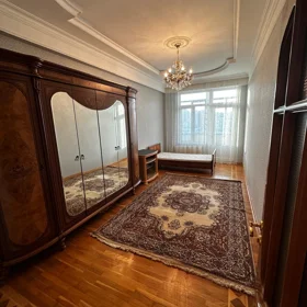 In Baku 165.0 m² apartment is for rent - Image 5