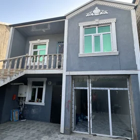In Baku 1500.0 m² house with 5.0 rooms is for sale - Image 2