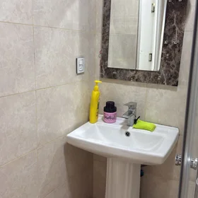 In Baku 58.0 m² apartment is for rent - Image 5