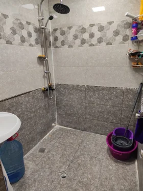 In Baku 65.0 m² apartment is for sale - Image 2