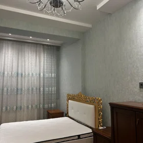 In Baku 130.0 m² apartment is for rent - Image 4