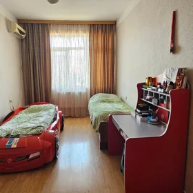 In Baku 110.0 m² apartment is for sale - Image 5