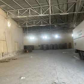 In Baku 1210.0 m² commercial is for rent - Image 3