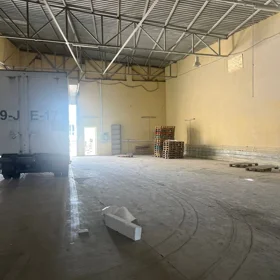 In Baku 1210.0 m² commercial is for rent - Image 5