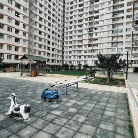 In Baku 65.0 m² apartment is for sale - Image 2