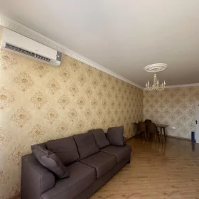 In Baku 90.0 m² apartment is for rent - Image 3