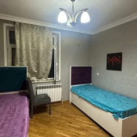 In Baku 75.0 m² apartment is for rent - Image 5