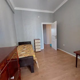 In Baku 70.0 m² apartment is for sale - Image 5