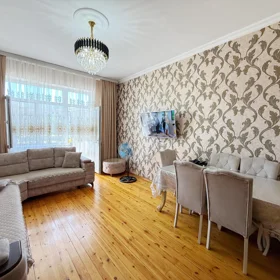 In Baku 110.0 m² apartment is for sale - Image 2