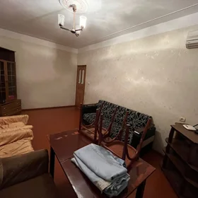 In Baku 90.0 m² apartment is for sale - Image 2