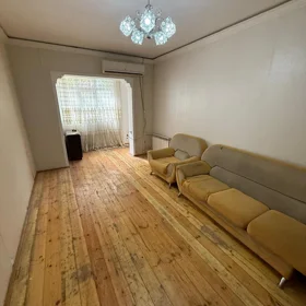 In Baku 125.0 m² apartment is for rent - Image 3