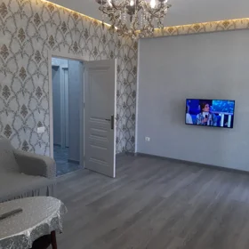 In Baku 90.0 m² apartment is for rent - Image 3