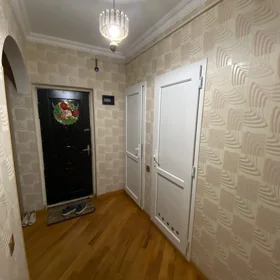 In Baku 70.0 m² apartment is for sale - Image 2