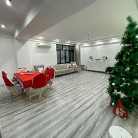 In Baku 154.0 m² apartment is for sale - Image 2