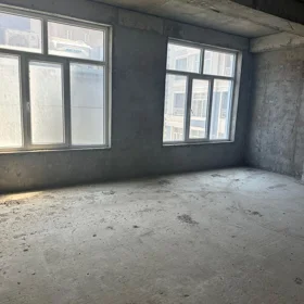 In Baku 272.0 m² apartment is for sale - Image 4