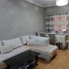 In Baku 80.0 m² apartment is for sale - Image 2