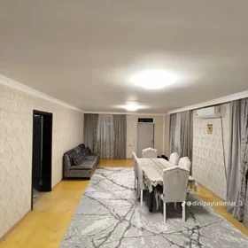 In Baku 300.0 m² house with 4.0 rooms is for sale - Image 2