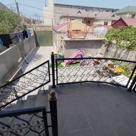 In Baku 360.0 m² house with 4.0 rooms is for sale - Image 2
