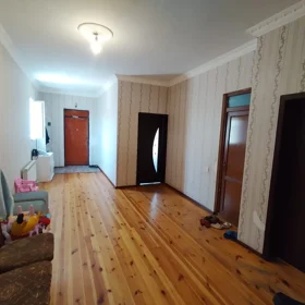In Baku 360.0 m² house with 4.0 rooms is for sale - Image 5
